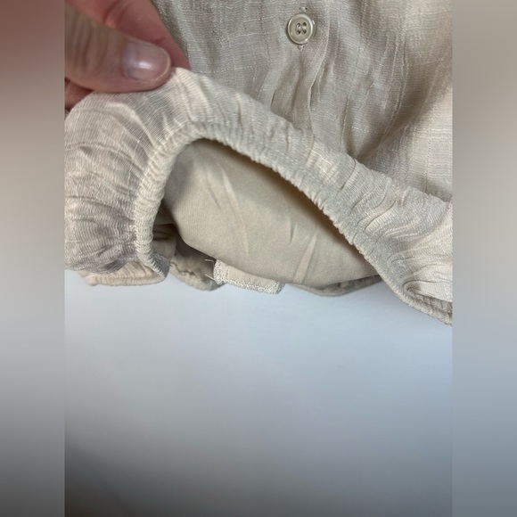 Listicle Cream Beige Off-Shoulder Cropped Blouse Size Large Boho - Picture 5 of 7